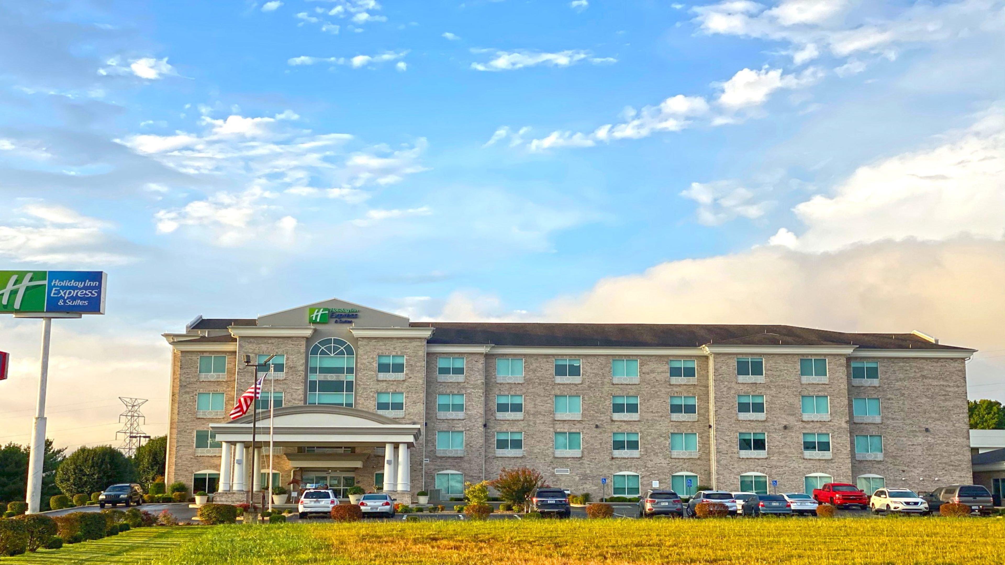 Holiday Inn Express Hotel & Suites Somerset Central By Ihg Exterior photo