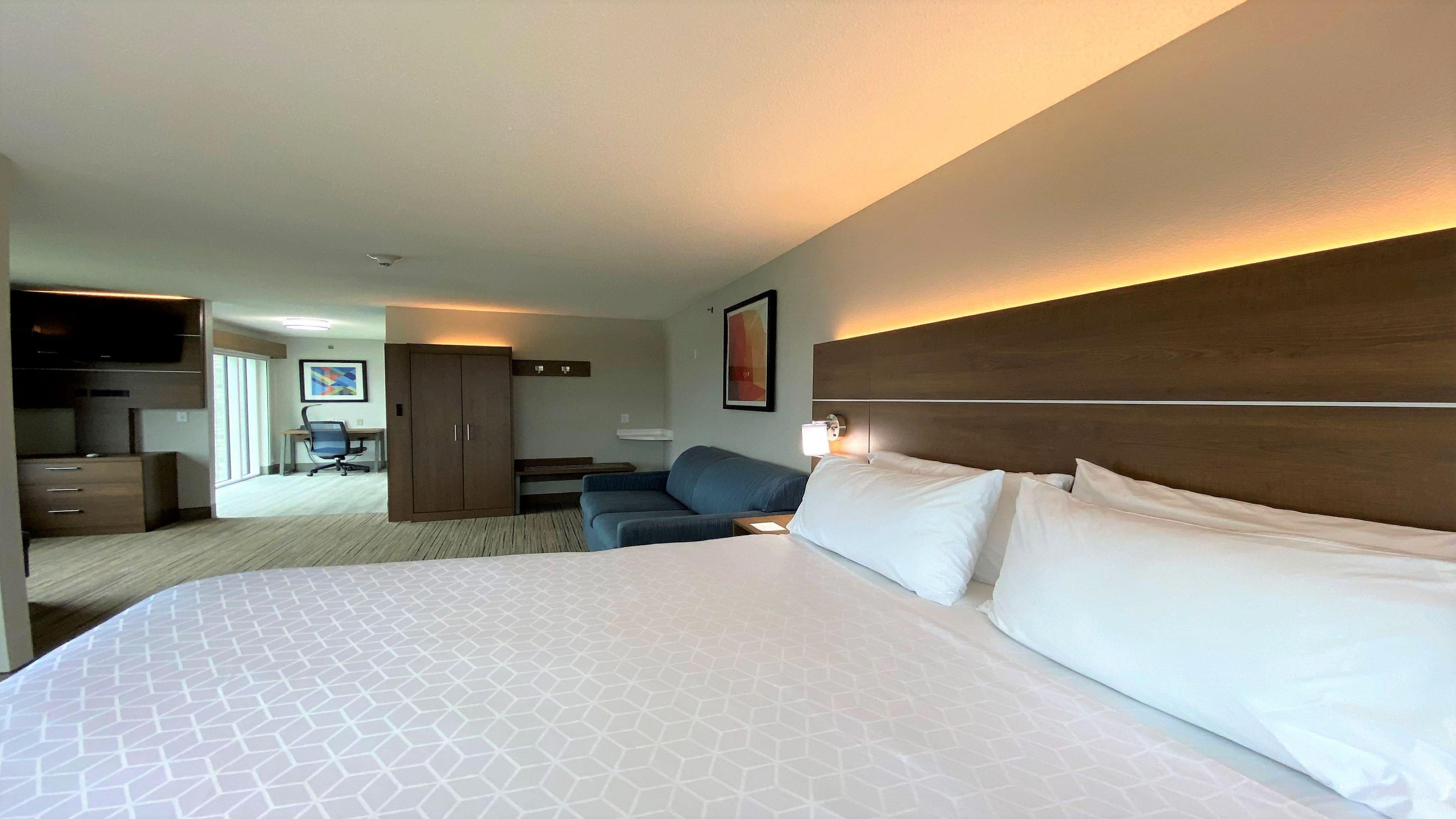 Holiday Inn Express Hotel & Suites Somerset Central By Ihg Exterior photo